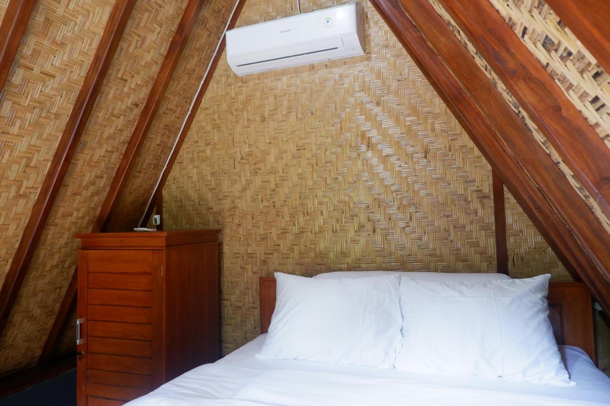 Aum Resort Пулукан Экстерьер фото